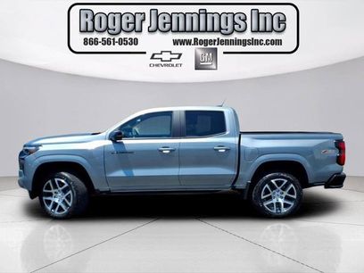 Used 2023 Chevrolet Colorado Z71 w/ Z71 Convenience Package 2