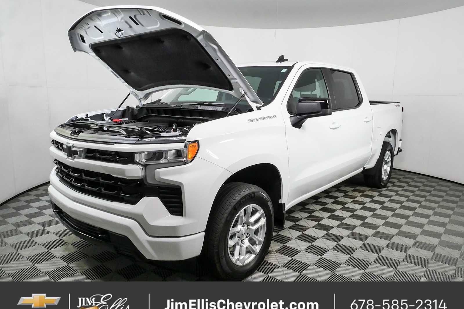 Used 2026 Chevrolet Silverado 1500 RST AWD/4WD image 32