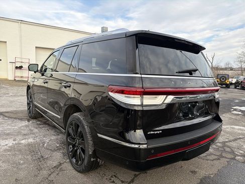 Certified 2024 Lincoln Navigator Reserve image 3