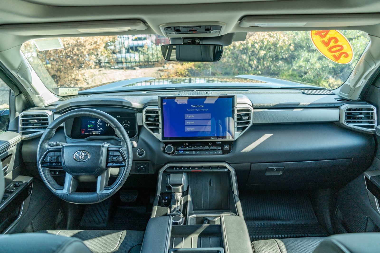 Used 2024 Toyota Tundra Limited AWD/4WD image 17