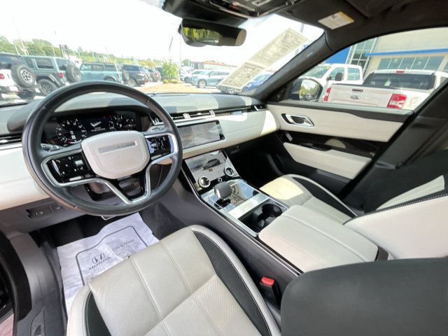 Used 2023 Land Rover Range Rover Velar R-Dynamic S AWD/4WD image 18