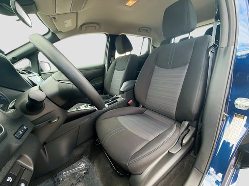 Used 2025 Nissan Leaf S FWD image 13