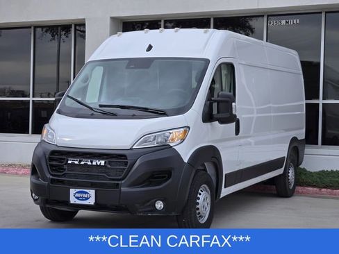 Used 2025 RAM ProMaster 2500 w/ Convenience Group image 3