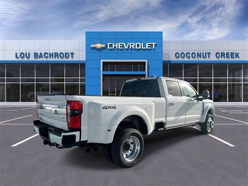Used 2023 Ford F450 Platinum image 8