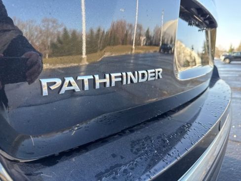 Used 2019 Nissan Pathfinder Platinum image 31