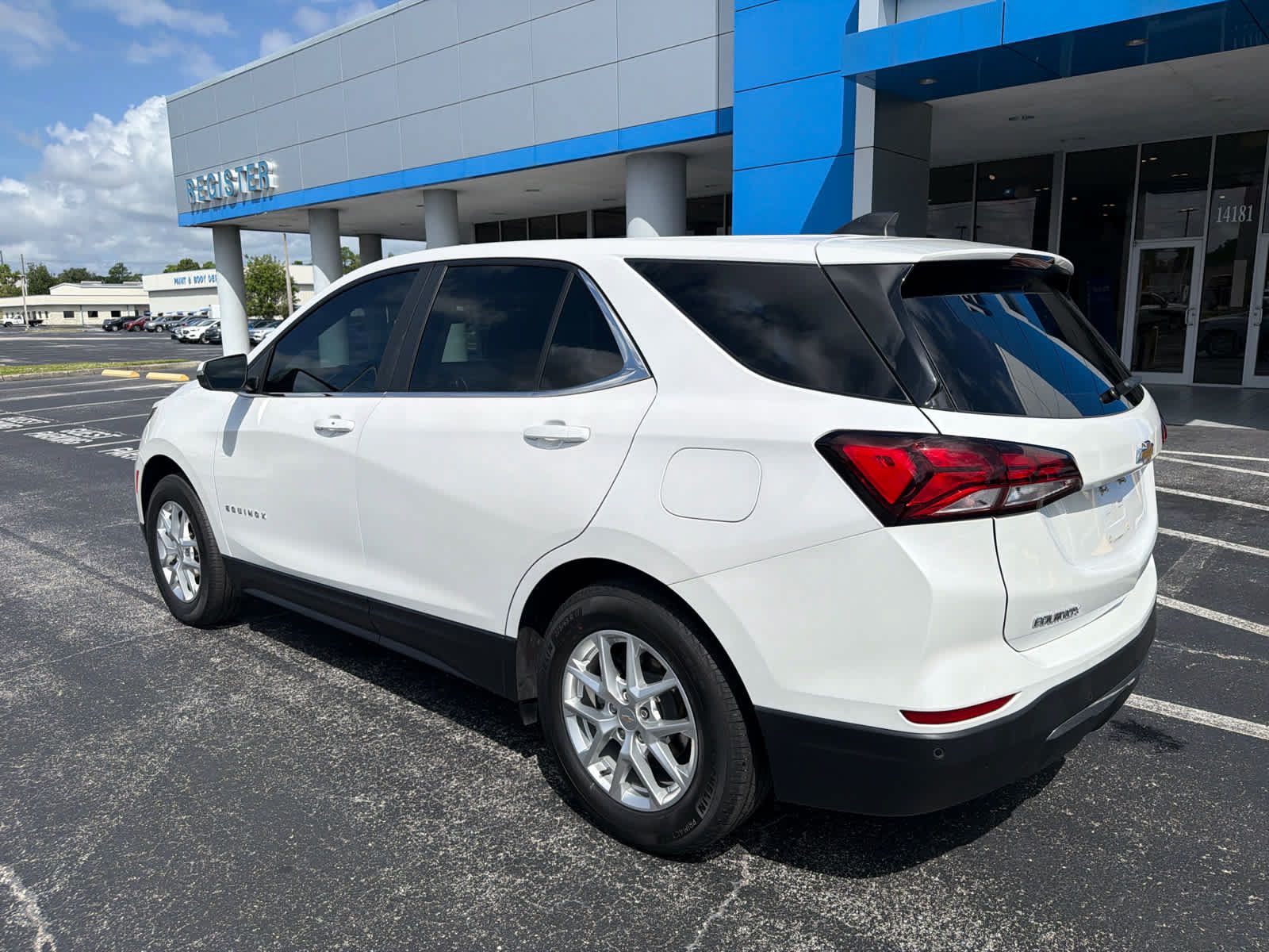 Used 2022 Chevrolet Equinox LT FWD image 3