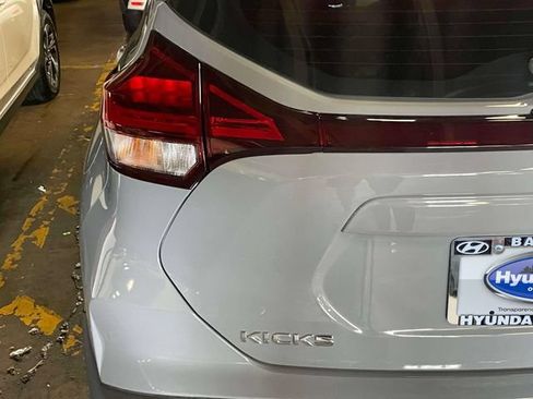 Used 2023 Nissan Kicks SV FWD image 13