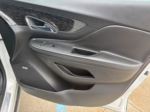 Used 2014 Buick Encore Premium image 12
