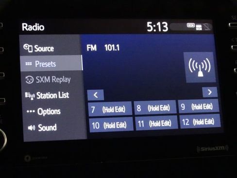 Used 2023 Toyota Camry SE image 30