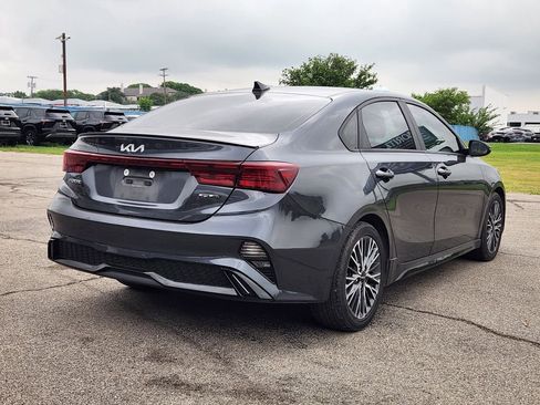 Used 2023 Kia Forte GT-Line w/ GT-Line Premium Package FWD image 4