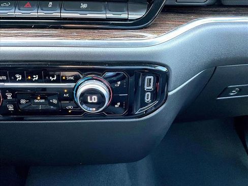 Certified 2024 GMC Sierra 1500 Elevation image 26