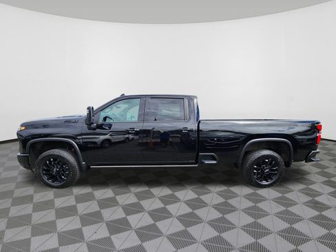 Used 2025 Chevrolet Silverado 3500 LTZ w/ Trail Boss Package AWD/4WD image 5