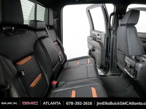 Used 2024 GMC Sierra 2500 AT4 w/ AT4 Premium Plus Package AWD/4WD image 20