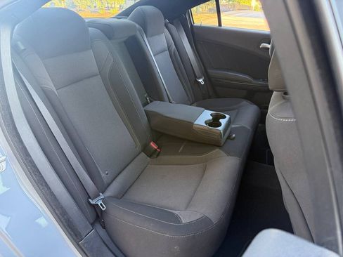 Used 2020 Dodge Charger SXT w/ Blacktop Package RWD image 27