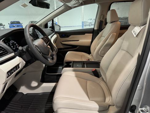 New 2026 Honda Odyssey EX-L image 4