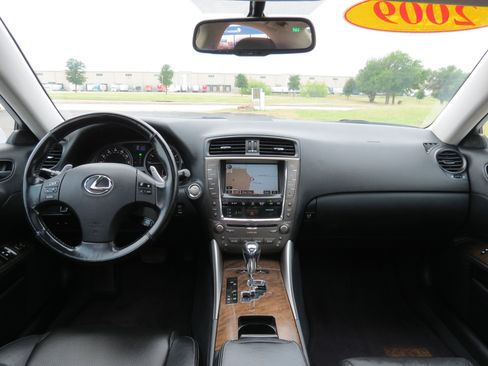 Used 2009 Lexus IS 250 RWD image 11
