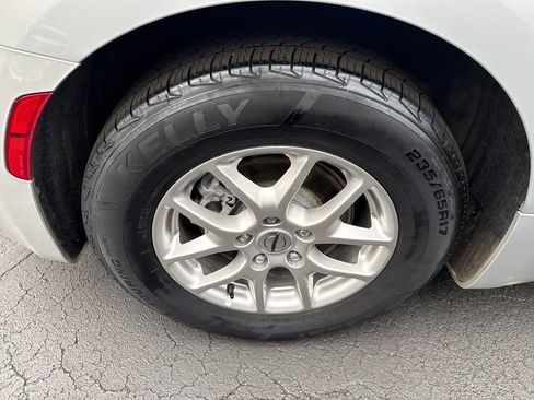 Used 2024 Chrysler Pacifica Touring-L FWD image 27