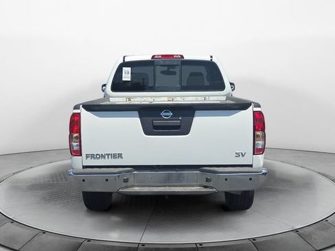 Used 2016 Nissan Frontier SV RWD image 4