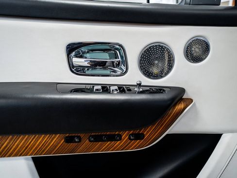 Used 2019 Rolls-Royce Cullinan image 34