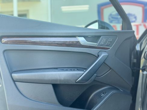 Used 2020 Audi Q5 2.0T Premium image 33