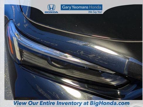 Used 2025 Honda Civic Sport image 13
