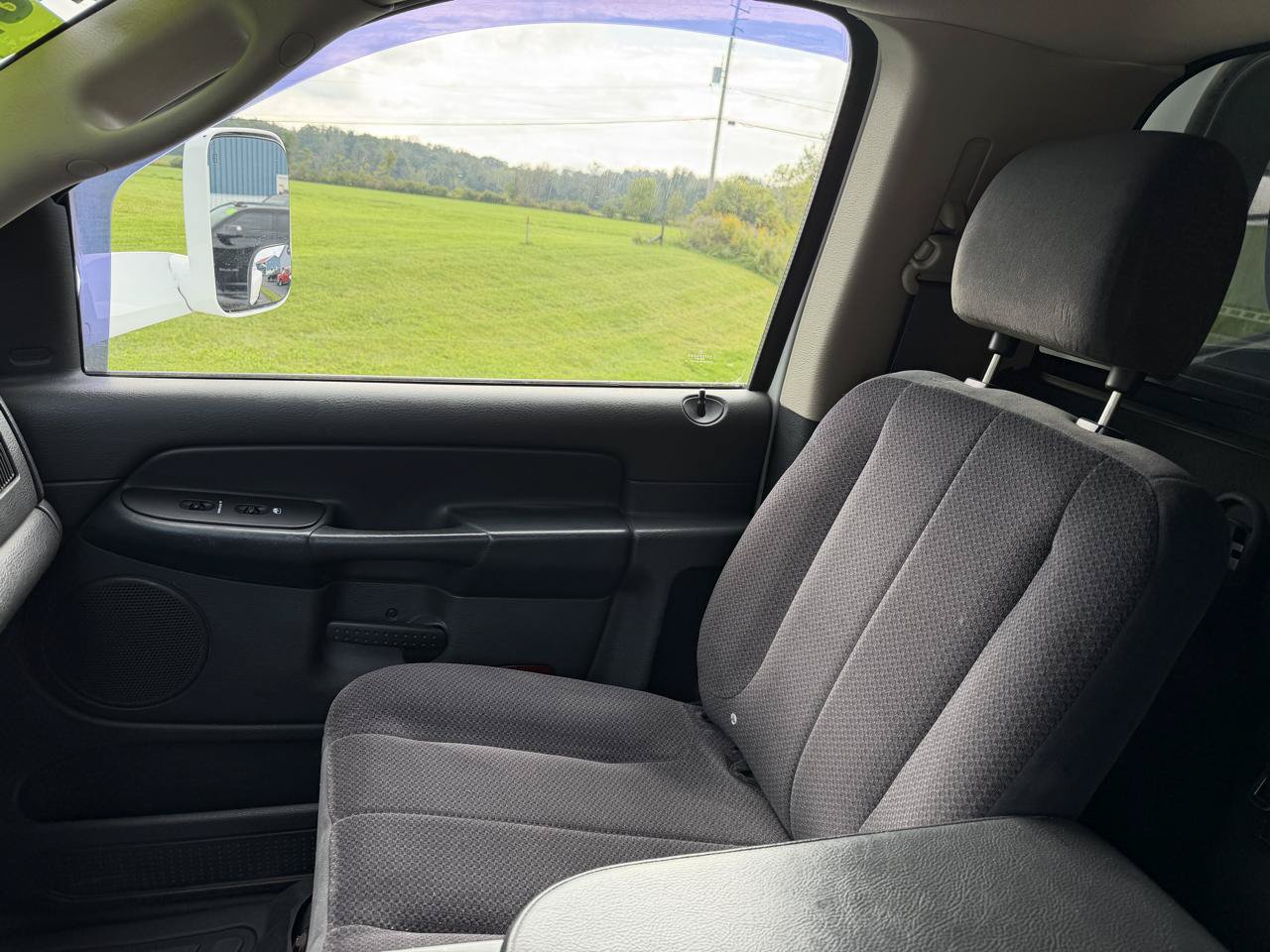 Used 2005 Dodge Ram 3500 Truck SLT w/ Protection Group AWD/4WD image 37
