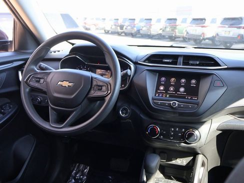 Used 2023 Chevrolet TrailBlazer LT image 14