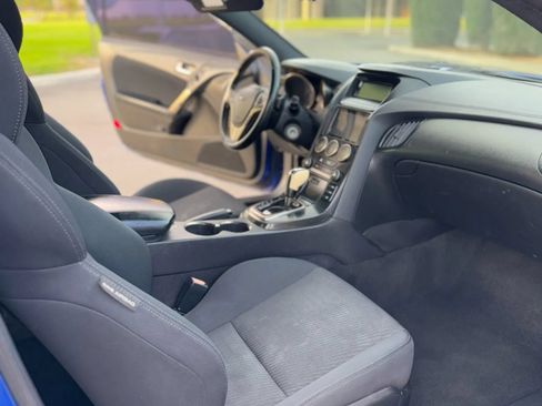Used 2013 Hyundai Genesis 2.0T RWD image 38