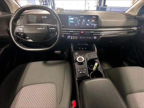 Used 2026 Kia Sportage LX FWD image 21