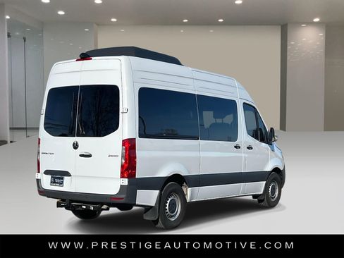 Used 2024 Mercedes-Benz Sprinter 2500 image 5