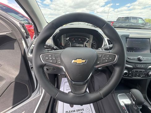 Used 2024 Chevrolet Equinox LT w/ LPO, Floor Liner Package FWD image 21
