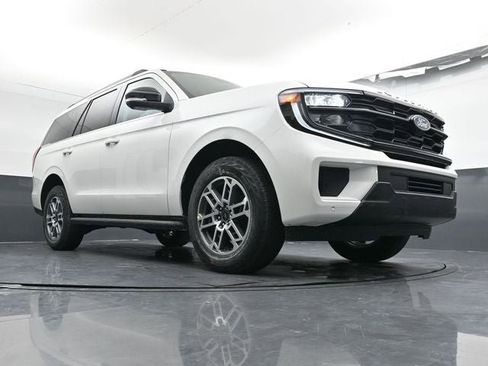 New 2026 Ford Expedition Active image 24