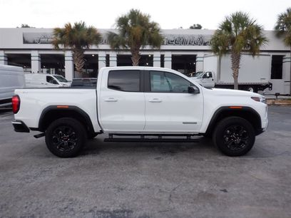 Used 2025 GMC Canyon Elevation w/ Convenience Package
