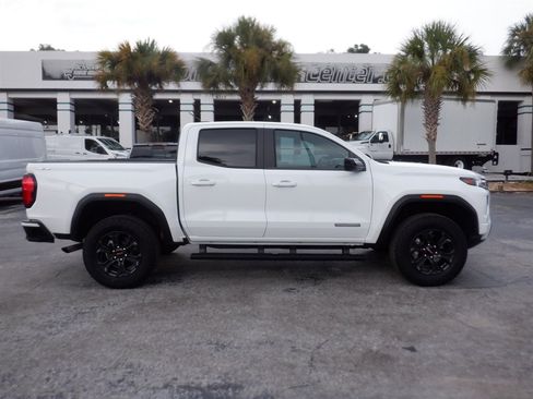 Used 2025 GMC Canyon Elevation w/ Convenience Package AWD/4WD image 1