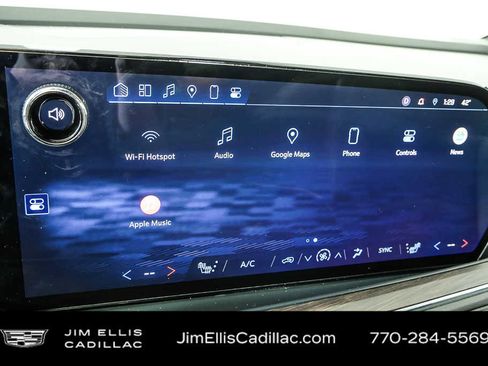 Used 2025 Chevrolet Tahoe LT image 13