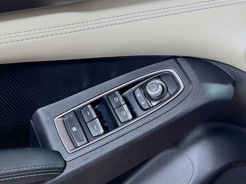 Used 2022 Subaru Ascent Limited w/ Technology Package image 18