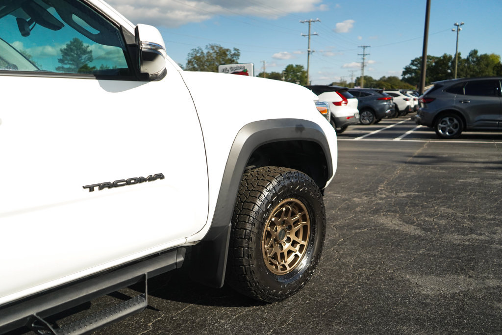 Used 2022 Toyota Tacoma SR5 w/ Trail Edition AWD/4WD image 19