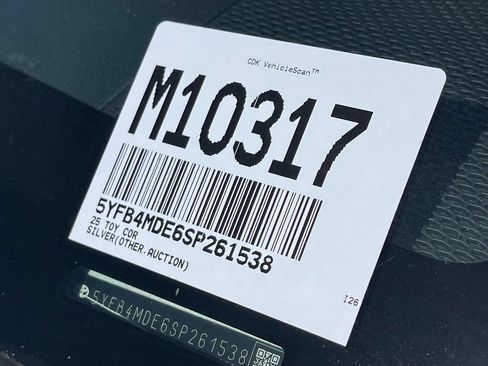 Used 2025 Toyota Corolla LE FWD image 13