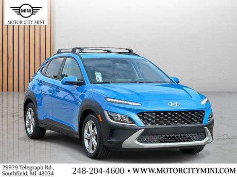 Used 2022 Hyundai Kona SEL w/ Convenience Package FWD image 1