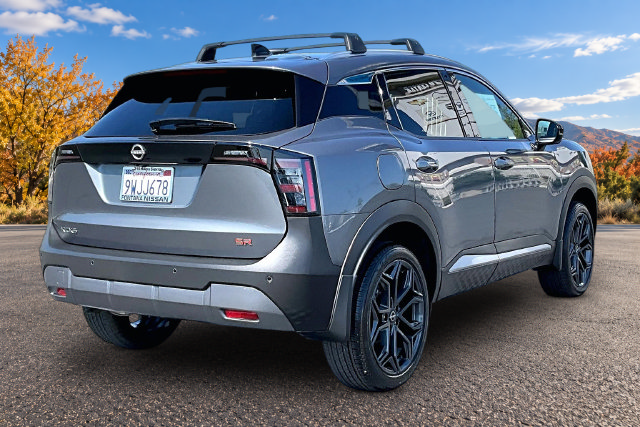 Certified 2026 Nissan Kicks SR FWD image 6