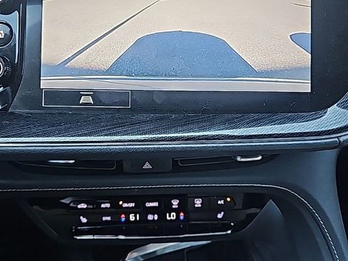 Used 2021 Buick Envision Essence image 11