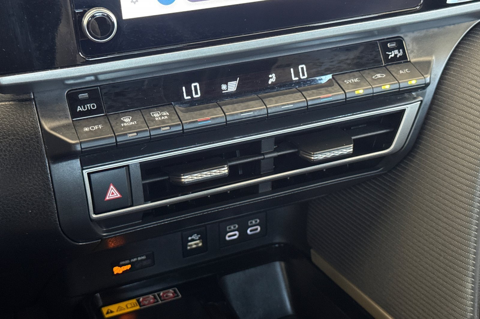 Certified 2025 Toyota Camry SE FWD image 18