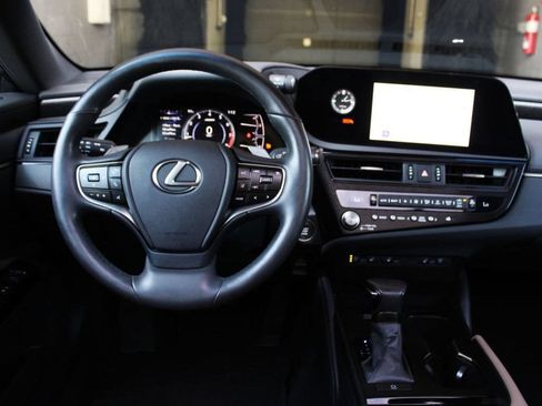 Used 2024 Lexus ES 350 w/ Premium Package FWD image 31