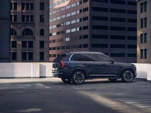 New 2026 Volvo XC90 B6 Plus w/ Protection Package Premier image 10