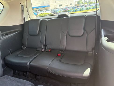 Used 2020 Nissan Armada SL image 30