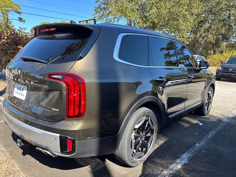 Certified 2024 Kia Telluride S w/ S Sunroof Package image 6