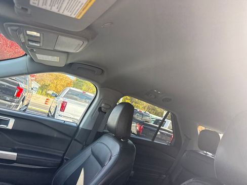 Used 2023 Ford Explorer XLT w/ Equipment Group 202A image 21