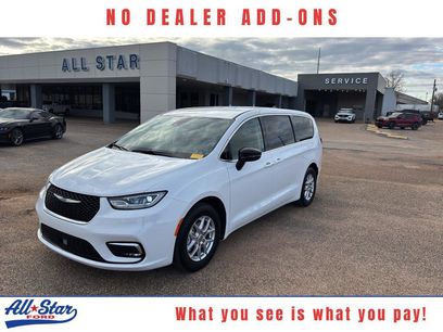 Used 2024 Chrysler Pacifica Touring-L