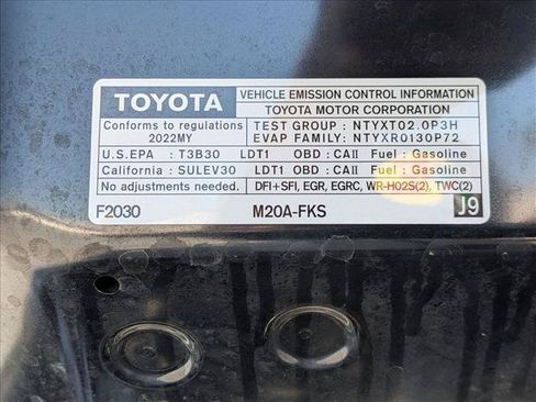 Certified 2022 Toyota Corolla Cross XLE w/ Convenience Package AWD/4WD image 23