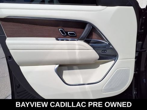 Used 2025 Land Rover Range Rover Long Wheelbase SE AWD/4WD image 19